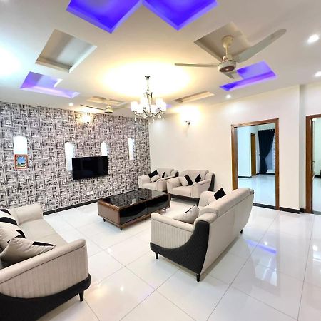 Luxury Apartment Rentals Islamabad Exteriör bild