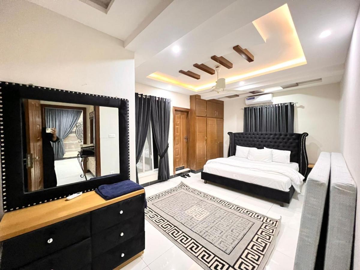 Luxury Apartment Rentals Islamabad Exteriör bild