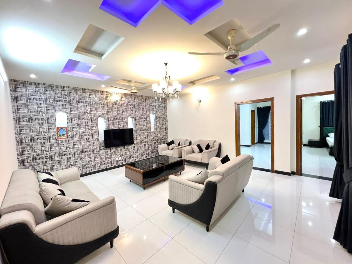 Luxury Apartment Rentals Islamabad Exteriör bild