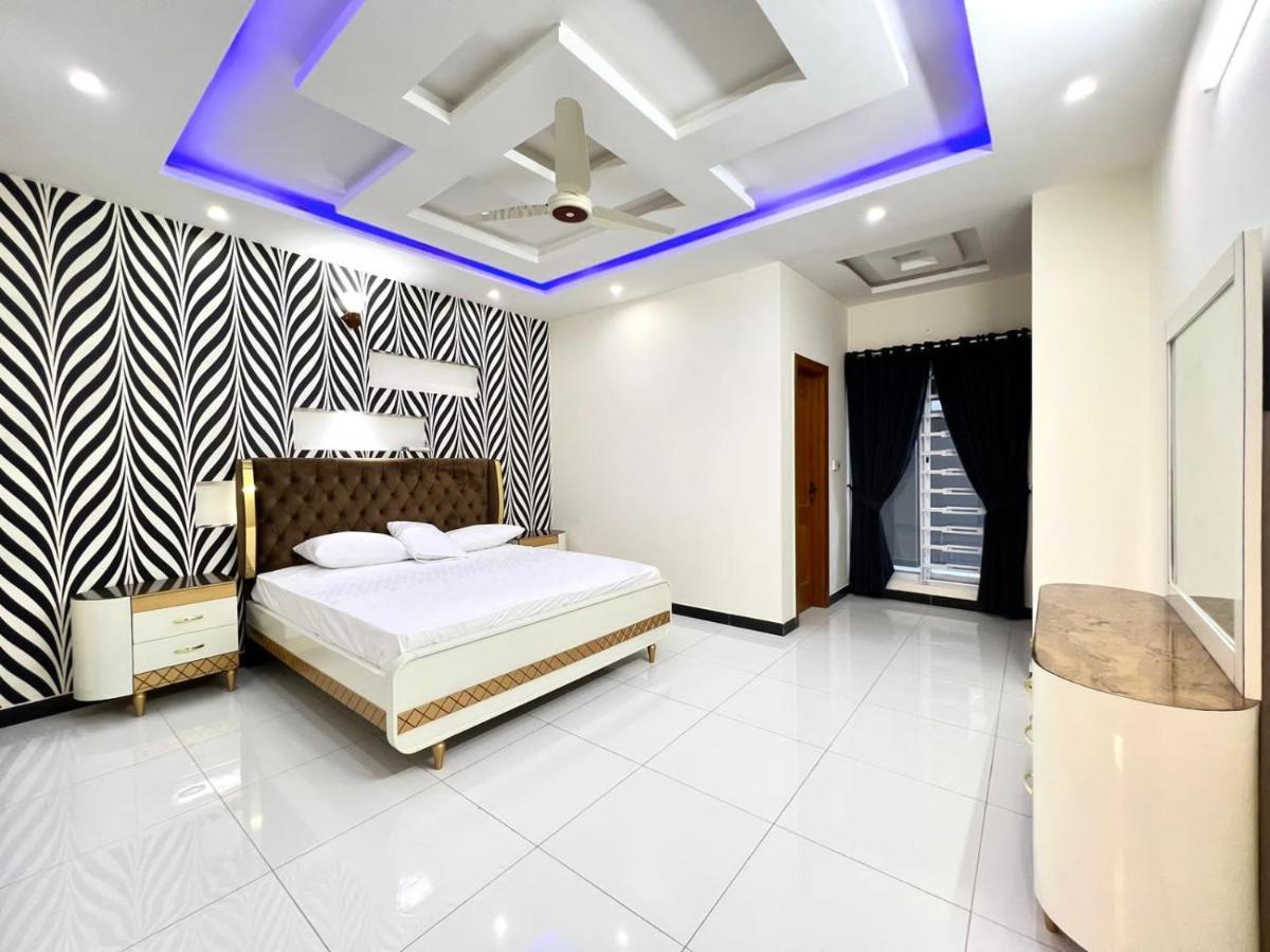 Luxury Apartment Rentals Islamabad Exteriör bild