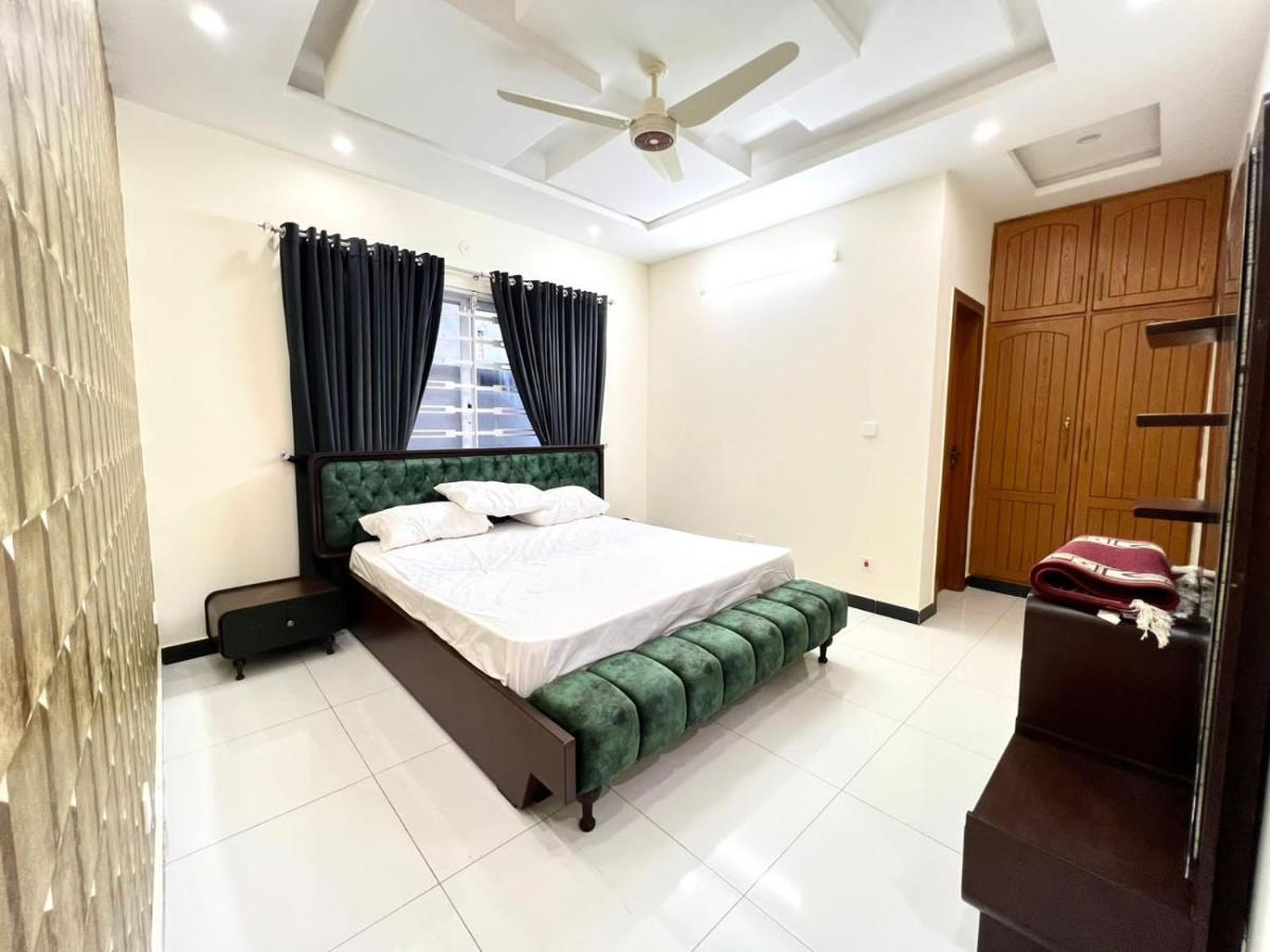 Luxury Apartment Rentals Islamabad Exteriör bild