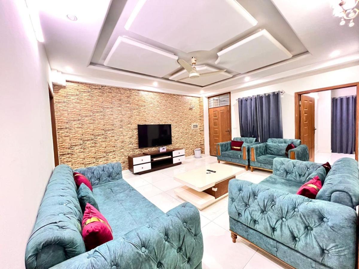 Luxury Apartment Rentals Islamabad Exteriör bild